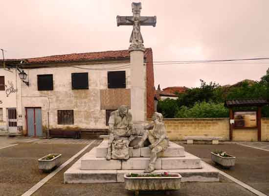 Mansilla de las Mulas. Monumento sul Cammino di Santiago